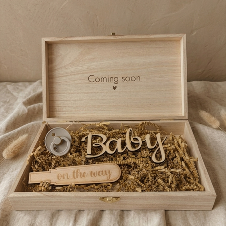 houten kistje baby coming coming soon