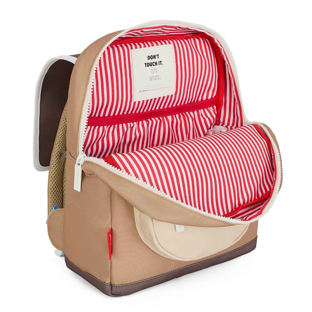 Geopende Mini Walnut-rugzak in lichtbruin met rood-wit gestreepte voering en binnenvak.