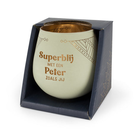 Lichtgroene sfeerlichthouder met goudkleurige tekst ‘Superblij met een peter zoals jij’ in een donkere geschenkverpakking.