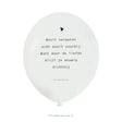 Witte troostballon Dichtbij van Vlinderkusje met een zwart hartje en het gedicht ‘Nooit vergeten, echt nooit voorbij’.