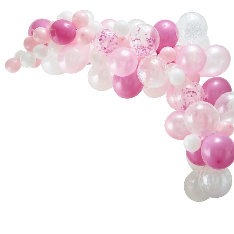 Ballonnenboog met lichtroze, felroze, witte en transparante ballonnen met roze en witte confetti op een witte achtergrond