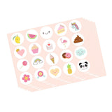 Roze stickervellen met ronde beloningsstickers met onder meer een eenhoorn, flamingo, panda, fruit en ijsje